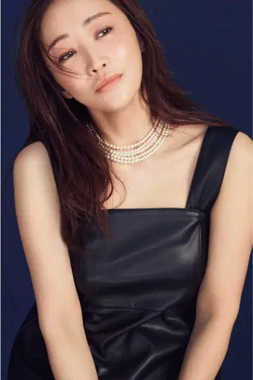 카미사키 메구미 x IRIS47 펄 목걸이 유나이티드 애로우즈