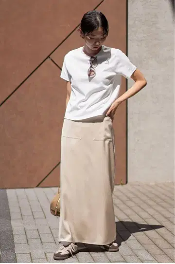 B.ATTIRE 별주 Cannes 컴팩트 티셔츠 화이트