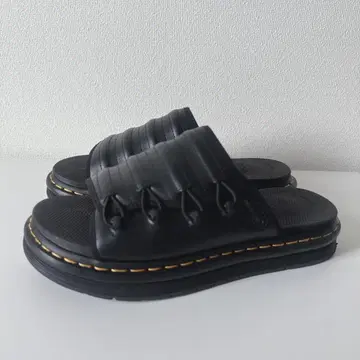 Dr. Martens x SUICOKE MURA 닥터마틴 x 스이코크