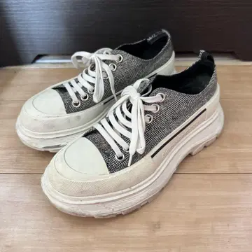 Alexander McQueen 통굽 스니커즈 체크 무늬 37