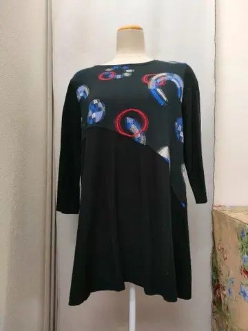 앙비모드 블랙 5부 소매 티셔츠 40
