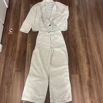 ZARA 코듀로이 셋업 화이트 베이지 자켓
