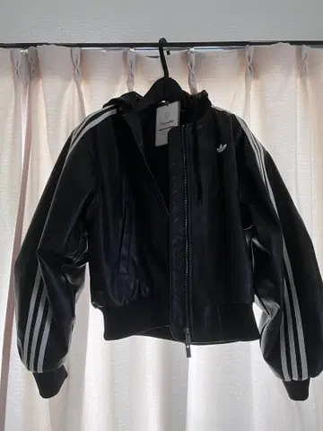 adidas 한정 아디레니움 가죽 자켓 S 사이즈