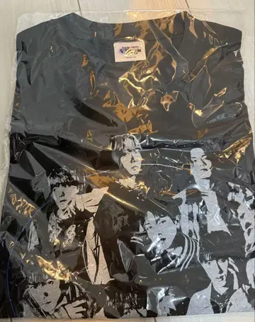 Travis Japan 트라자 World Tour 왈츠 셔츠