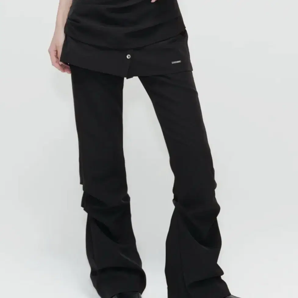 MISEKI SEOUL★韓国★人気★Pocket cargo bootscut pants BLACK Shop 미세키서울카고 on Bunjang Global Site - No more Korean