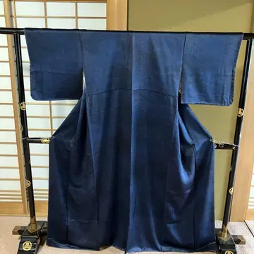 4 코몬 겹기모노, 돈자와 같은 질감, 다크 네이비에 물결 패턴, 고급