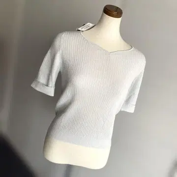 택 포함 새상품 쿠 드 샹스 일본제 하트넥 5부 소매 라메 믹스 상의