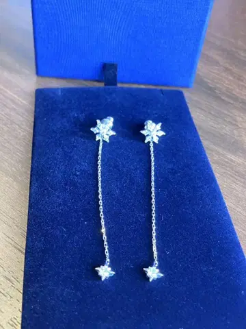 SWAROVSKI 스와로브스키 귀걸이 [양쪽 귀용]
