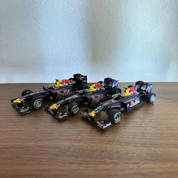 미니챔프스 1/43 Redbull 2009/2010/2011