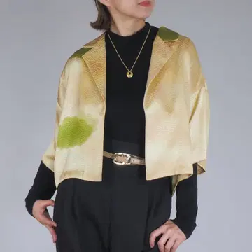메루카리 가격 기모노 리메이크 크롭 셔츠 샴페인 골드 오픈 칼라