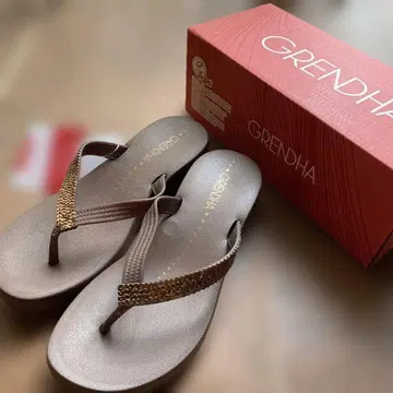 새상품! GRENDHA 글렌다 플립플랍 36