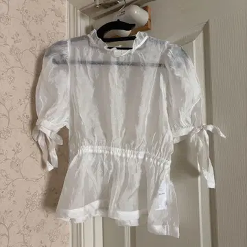 chiffon peplum glossy blouse (white)