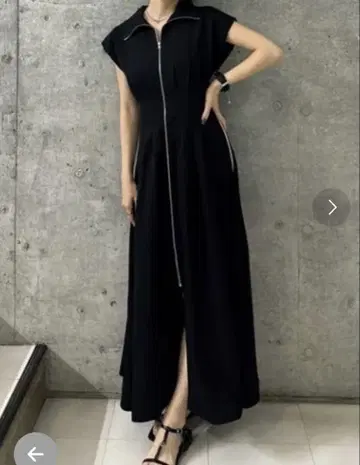 사이드라인 지퍼 플레어 원피스