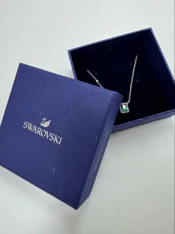 SWAROVSKI 스와로브스키 / 목걸이 그린 컬러 스톤