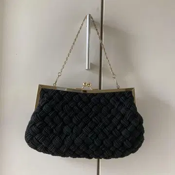 검은색 뜨개질 클러치백 빔즈 하트