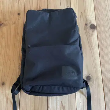 THE NORTH FACE Shuttle Series 블랙 백팩