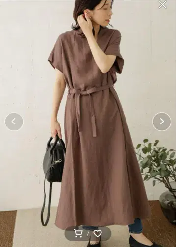 어반 리서치 V넥 원피스