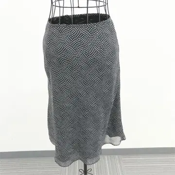 내추럴 뷰티 베이직 스커트 M 블랙 도트 무늬 A라인