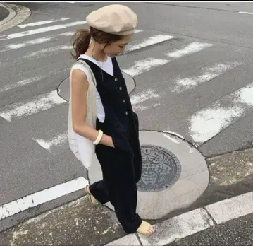 블랙 린넨 버튼 살로펫 V넥