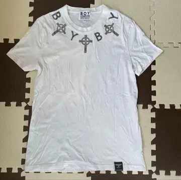 BOY LONDON 티셔츠 M 사이즈