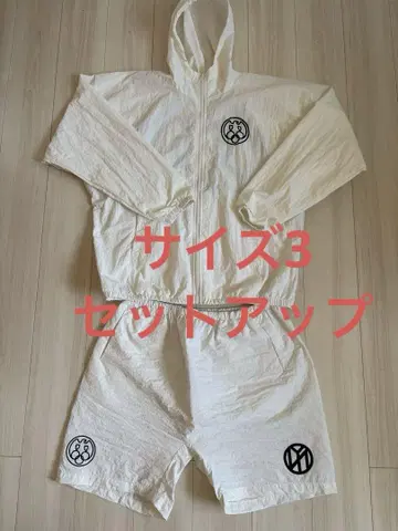 yeezy Gosha size 3 화이트
