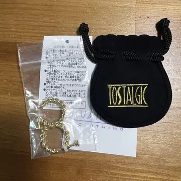TOSTALGIC 골드 이어링 파우치 포함