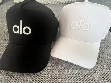 [새상품급] alo 메쉬 캡 블랙 화이트 2색 세트