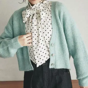 새상품 러브티크봉봉 모헤어 블렌드 깊은 V넥 가디건 F