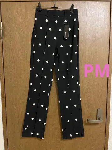 택 포함 미사용 새상품 도트 무늬 플레어 팬츠 PM 사이즈 라스트 1점