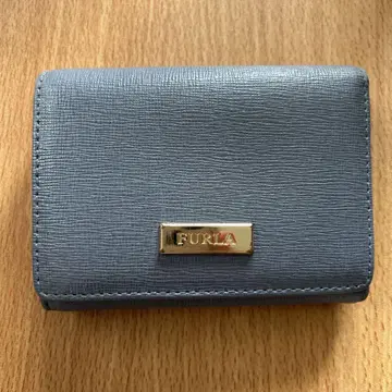 FURLA 톤 다운 블루 3단 지갑