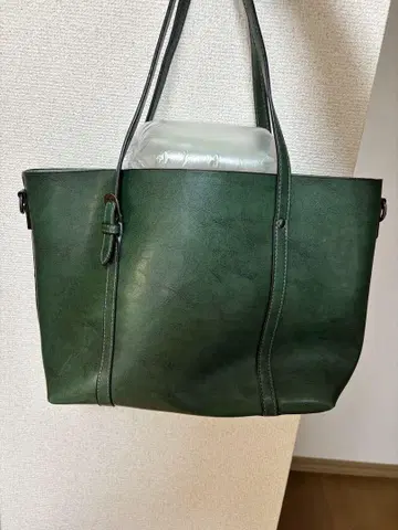 그린 컬러 가죽 토트백 천연 가죽