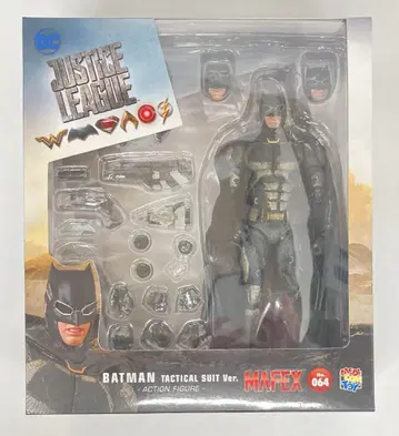 메디콤 토이 MAFEX BATMAN / TACTICAL SUIT 064