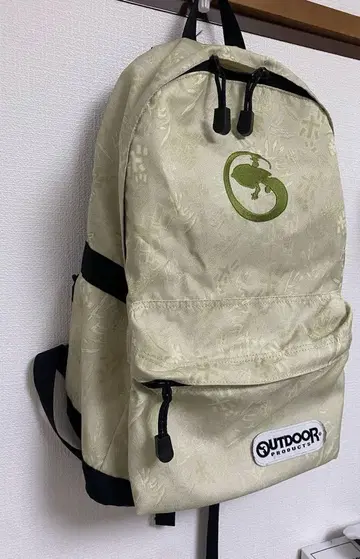 OUTDOOR PRODUCTS 죠죠의 기묘한 모험 에코 백팩