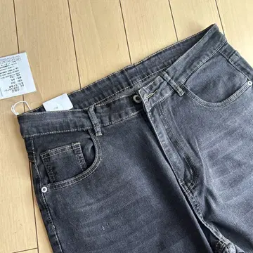 한국 브랜드 lemenne의 데님 팬츠
