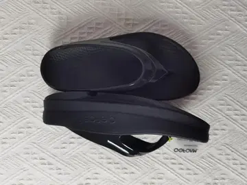 [ OOFOS ] 리커버리 샌들 블랙 EU37/23cm