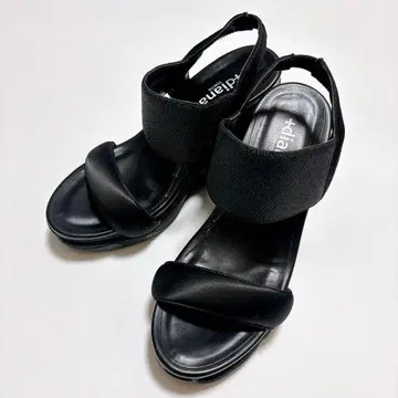 [ 외관 새상품급 ] +diana 통굽 샌들 가죽 23cm 플러스다이애나