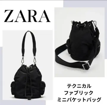 ZARA 블랙 테크니컬 패브릭 미니 버킷 백 복조리
