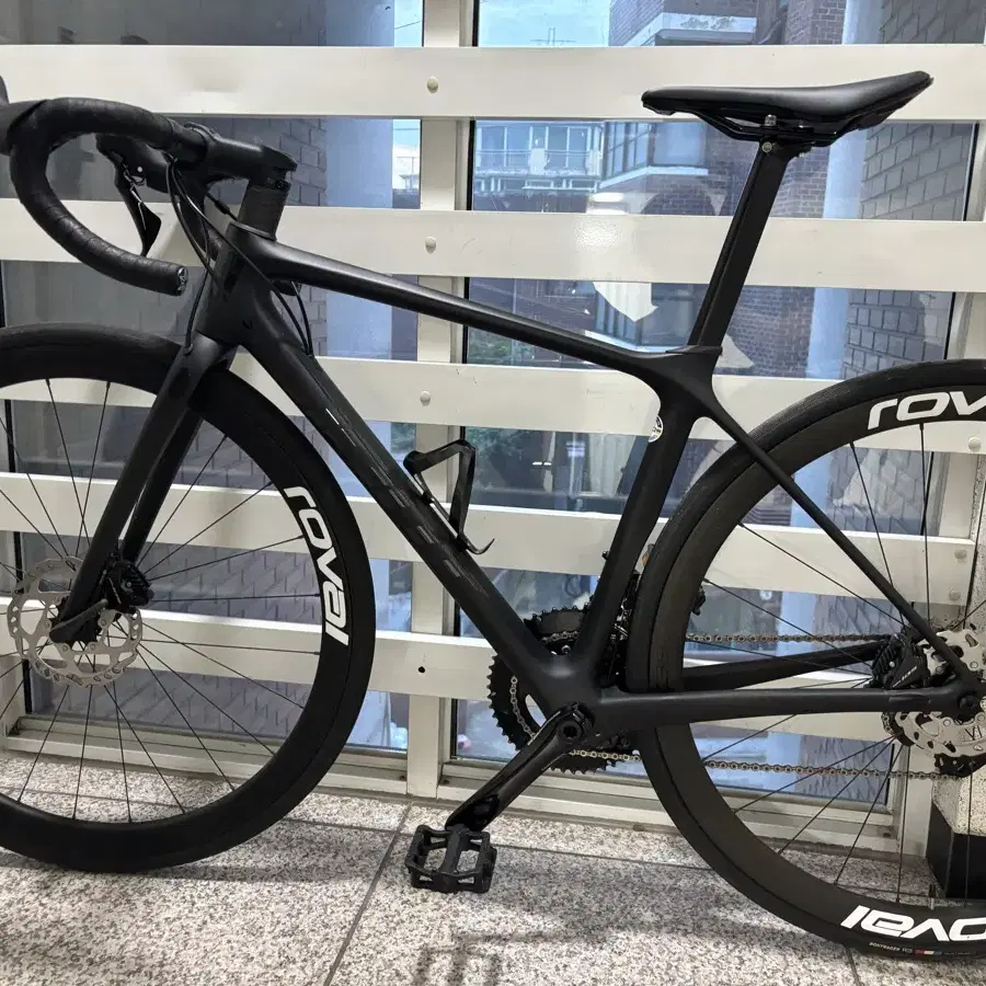 たこちゃんGIANT TCR カーボンフレーム ブラック/ブルー 2021 Giant TCR - BicycleBlueBook.com