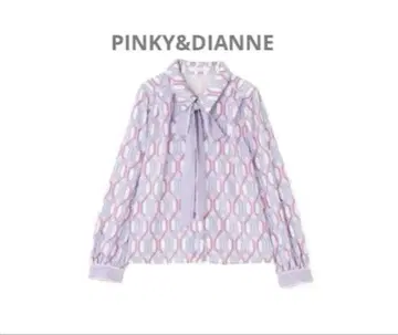 PINKY & DIANNE 지오메트릭 라인 프린트 블라우스