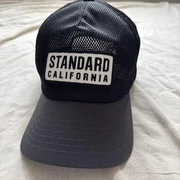 STANDARD CALIFORNIA 메쉬 캡
