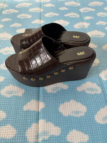 zara 릴리프 가공 플랫폼 웨지 샌들 37 24cm