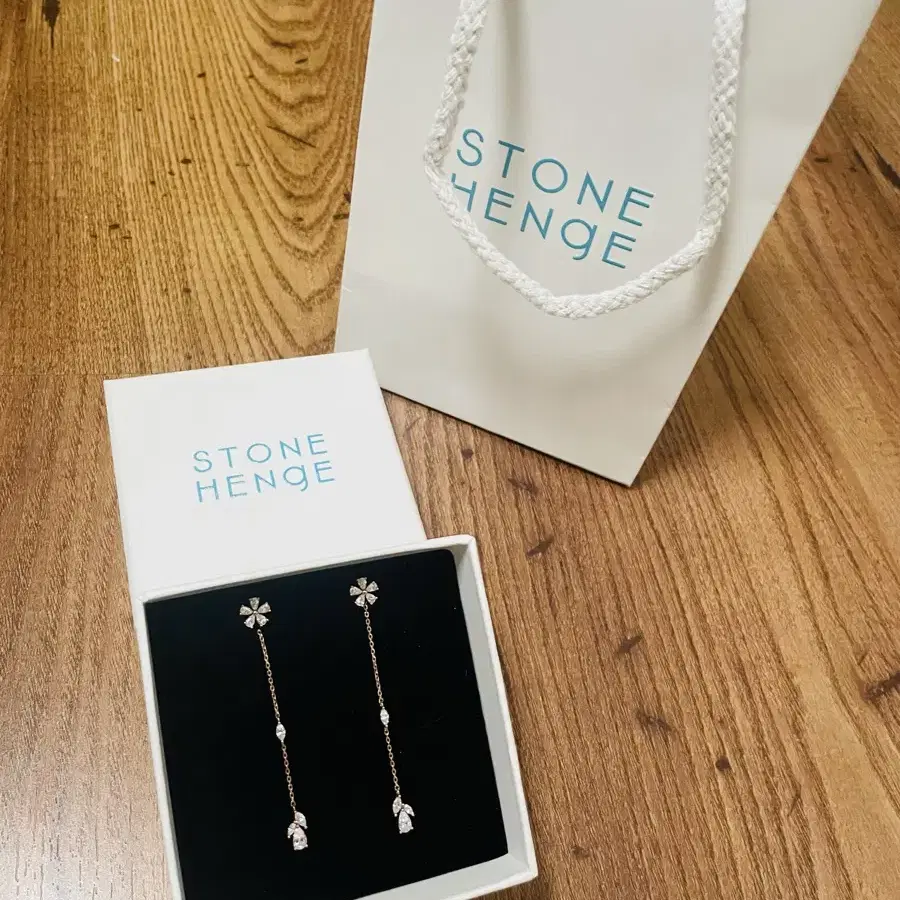 【STONEHENgE】Silhouette〜Daily Heart Silver Earrings H0151 STONEHENGE | 스톤헨지 Stonehenge Daily Heart Silver Earrings