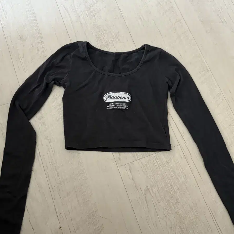 BADBLOOD Bad Girls Loose Fit Top Charcoal FREE on Bunjang