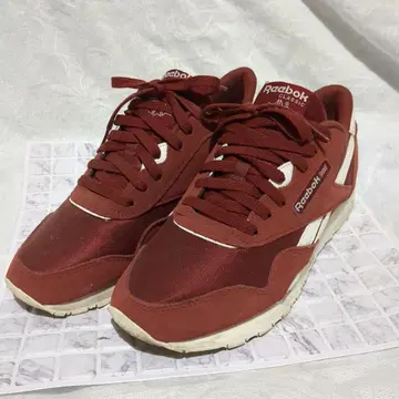 Reebok 스니커즈 24cm