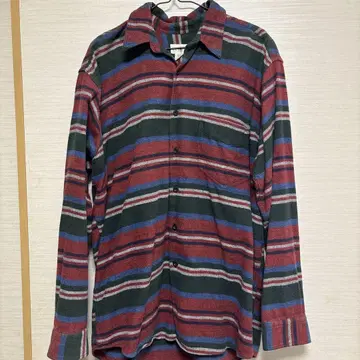 J CREW 90s thirts