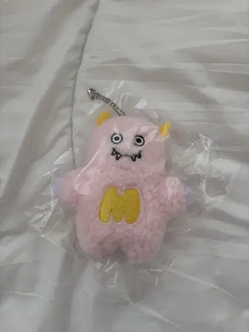 마음속 깊은 곳에 숨어있는 괴수 봉제인형 참 마루시