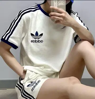 구하기 어려움!! 테리 쓰리 스트라이프 T셔츠 XL 사이즈
