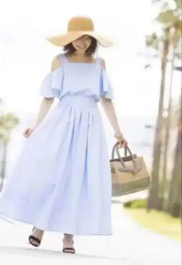 택 포함 새상품 노스탤지어 오프숄더 맥시 원피스 드레스 스카이블루 리본