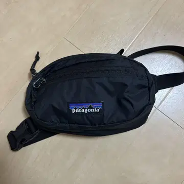 patagonia 바디백 블랙