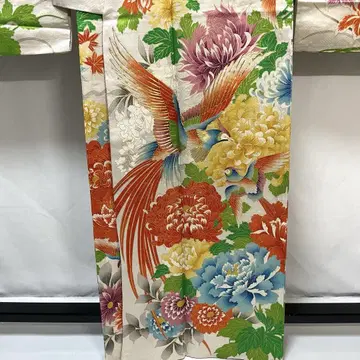 C309 정견 중 후리소데 금 부품 자수 금채 기모노